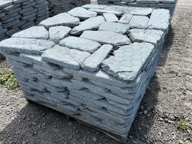 Lot 13: 3 pallets 1.5" Tumbled Irregular Bluestone Pavers